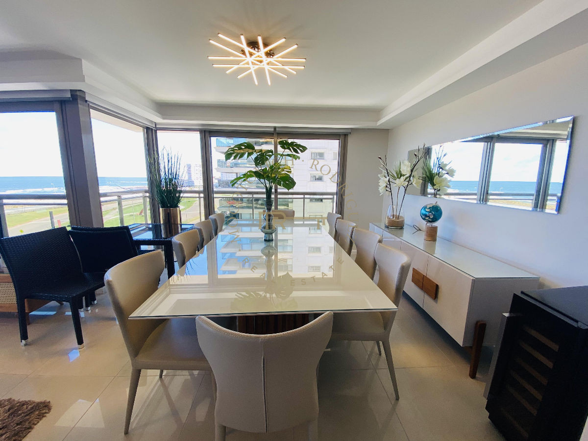 Apartamento ID.652 - Imperiale. Apartamento en venta - 4 dormitorios.-