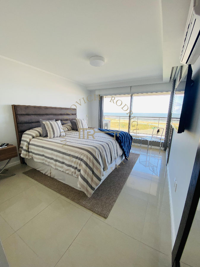 Apartamento ID.652 - Imperiale. Apartamento en venta - 4 dormitorios.-