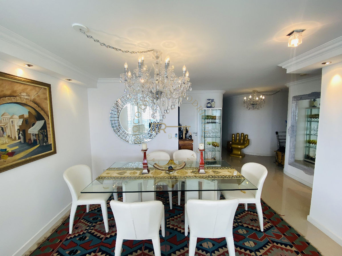 Apartamento ID.666 - Casino Tower  en venta  vista la mar  3 dormitorios 2 baños Punta del Este