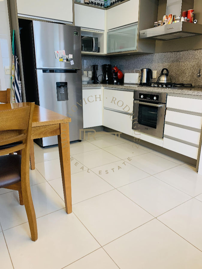 Apartamento ID.6 - Aquarela apartamento en venta de 4 dormitorios  Punta del Este Financia
