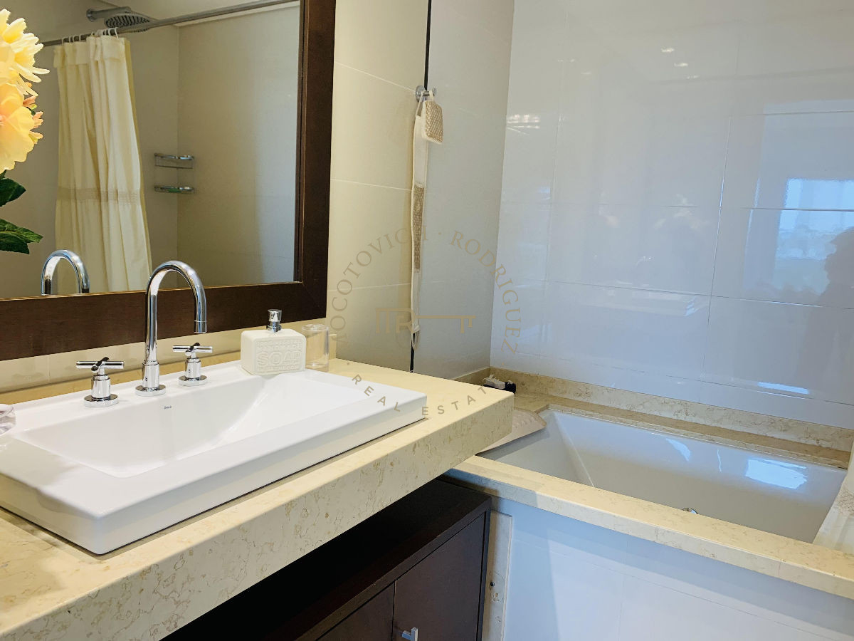 Apartamento ID.6 - Aquarela apartamento en venta de 4 dormitorios  Punta del Este Financia