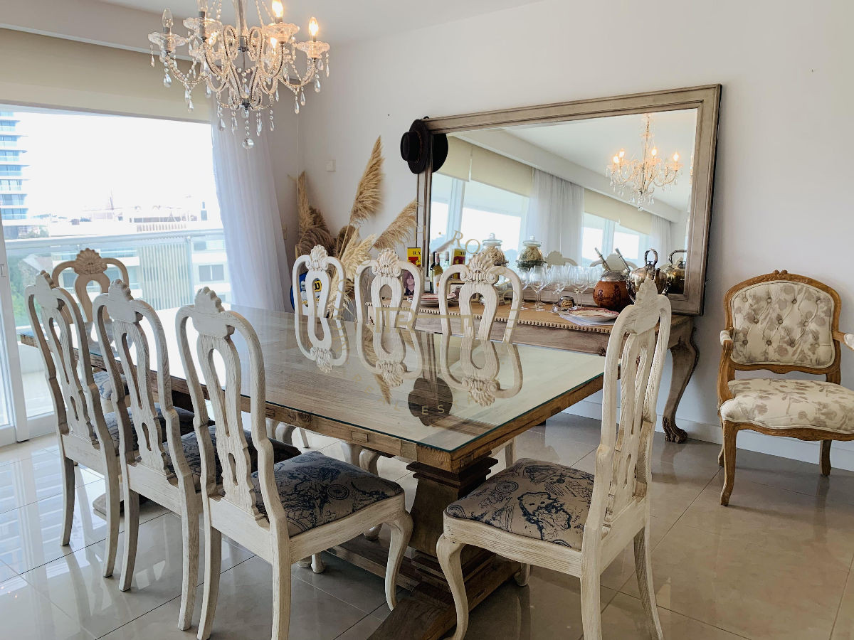 Apartamento ID.6 - Aquarela apartamento en venta de 4 dormitorios  Punta del Este Financia