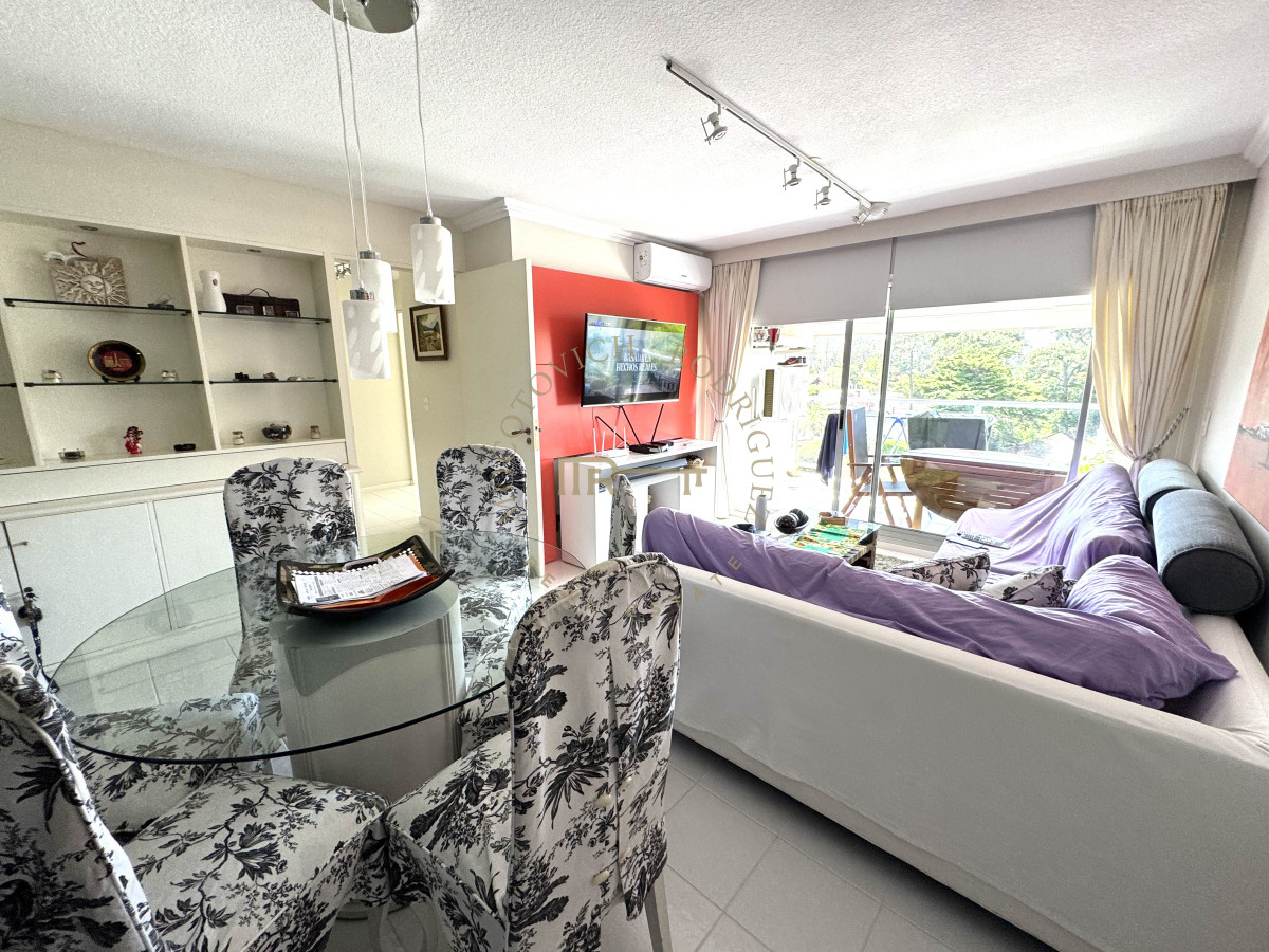 Apartamento ID.3034 - Alquiler para temporada. Apartamento de 2 dormitorios Playa Mansa