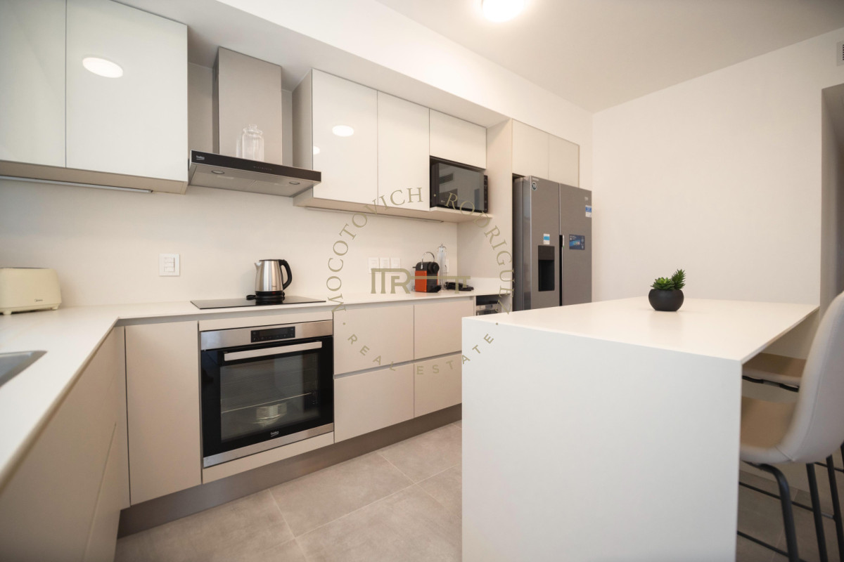 Apartamento ID.3394 - Venetian en Alquiler de verano 2026 tres suites y dependencia. Punta del Este 