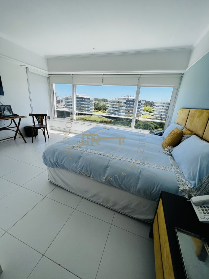 Apartamento ID.2379 - Espectacular apartamento en venta 6 dormitorios, barbacoa y loft en la brava. Vista al mar.-