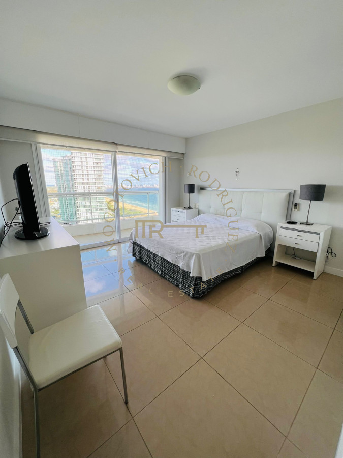 Apartamento ID.9 - Apartamento Playa Mansa Aquarela 4 suite y dependencia
