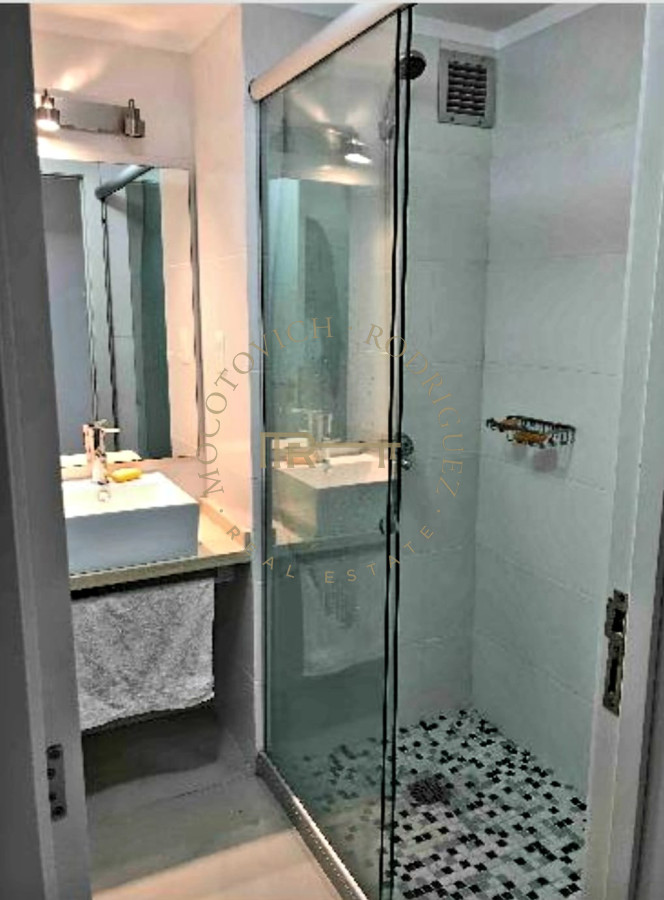 Apartamento ID.852 - Apartamento en alquiler temporal 2024. Playa brava  3 dormitorios.