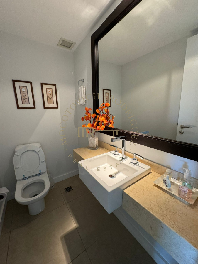 Apartamento ID.2540 - Apartamento en venta 4 dormitorios y serv. Torre Aquarela. 2026