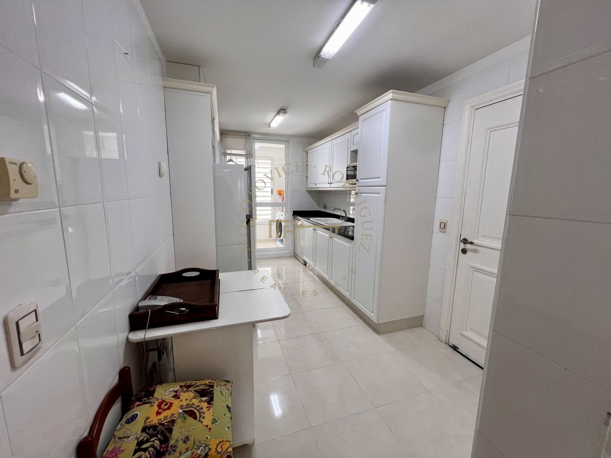 Apartamento ID.2390 - Alquiler anual - invernal 3 dormitorios Le jardin Punta del Este 