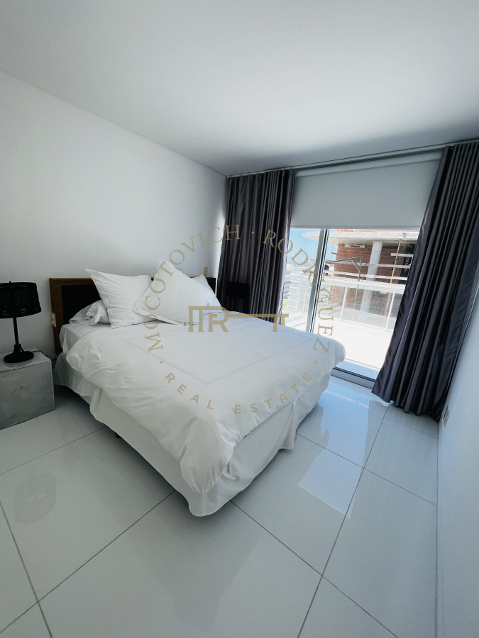 Apartamento ID.2377 - Exclusivo apartamento en venta  de categoría con 4 suites. Vista al mar 