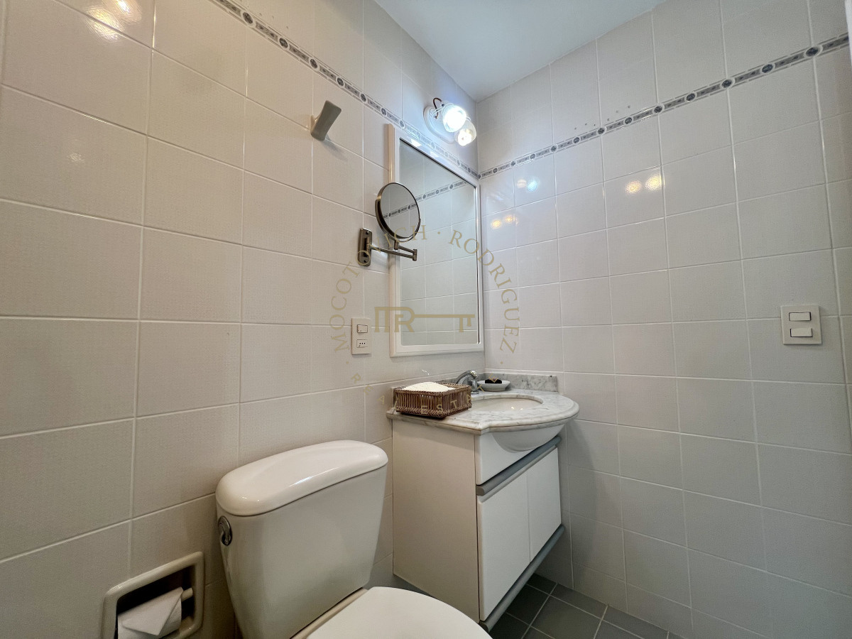 Apartamento ID.3268 - Apartamento 3 dormitorios en alquiler anual. Punta del este.