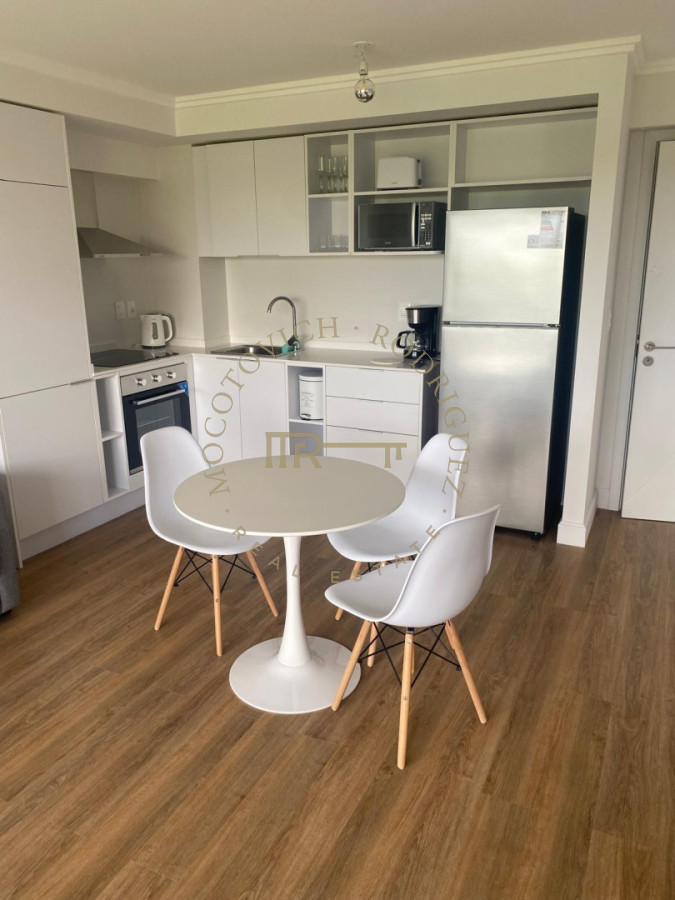 Apartamento ID.3333 - Alquiler anual de apartamento de 1 dormitorio. Punta del Este. 