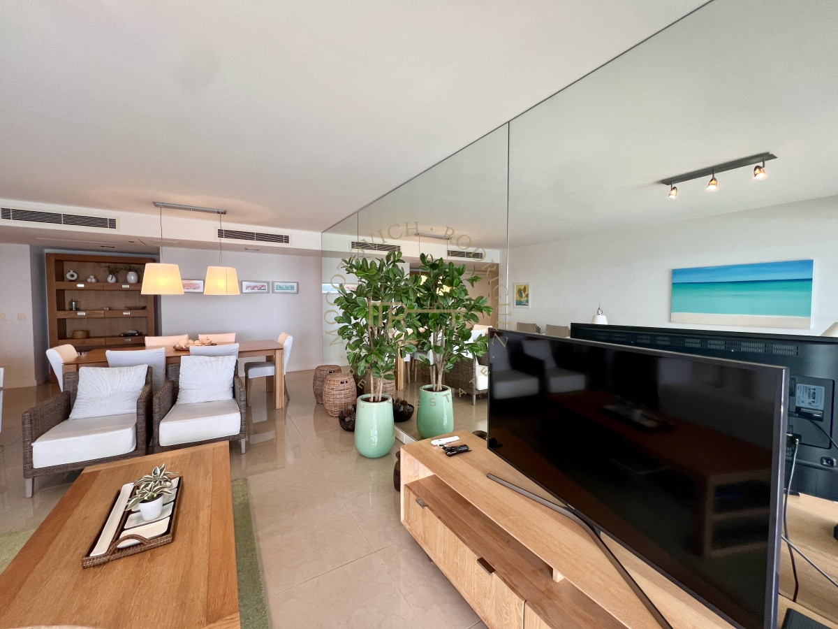 Apartamento ID.2794 - Alquiler de invierno en torre Aquarela. 3 dormitorios en suite y vista al mar. 