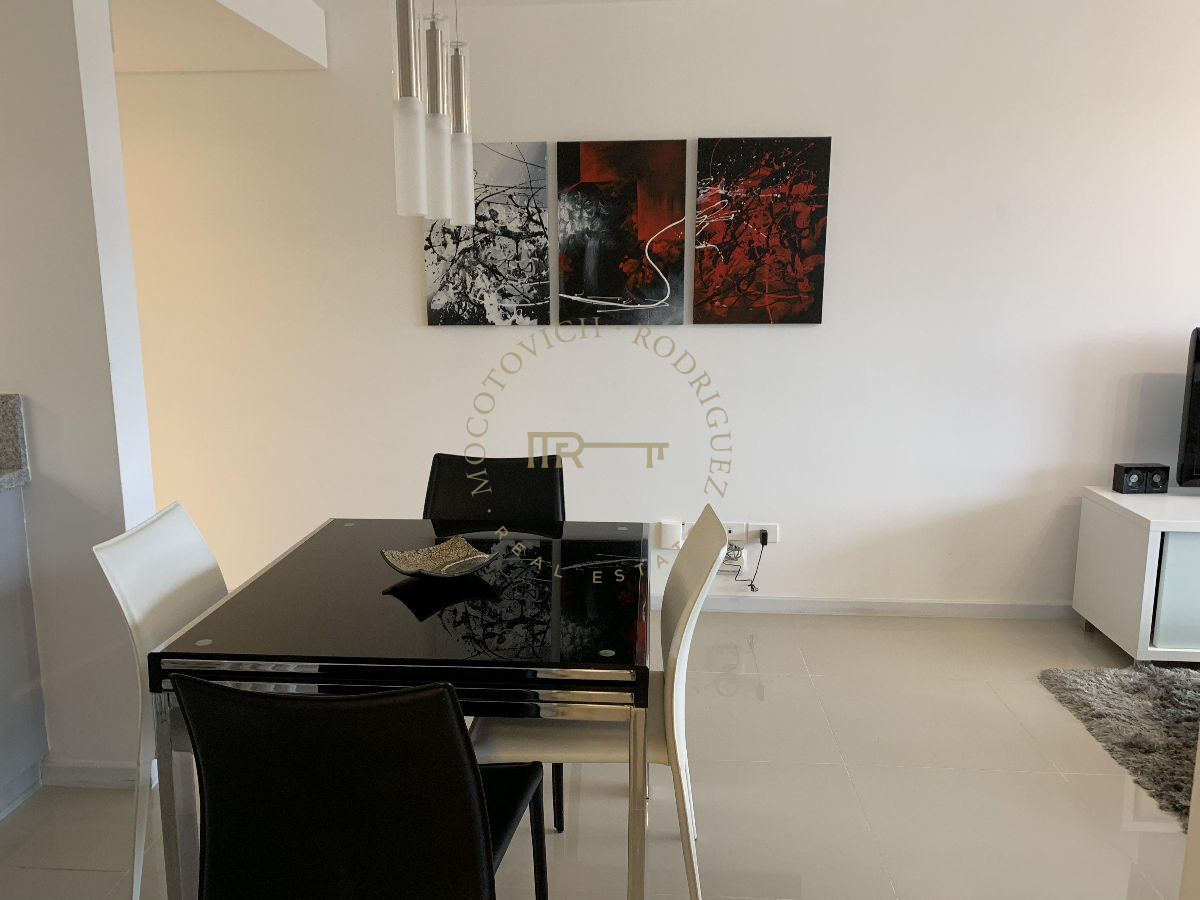 Apartamento ID.88 - Apartamento  - alquiler - 2 dormitorios - 2 baños - servicios Punta del Este