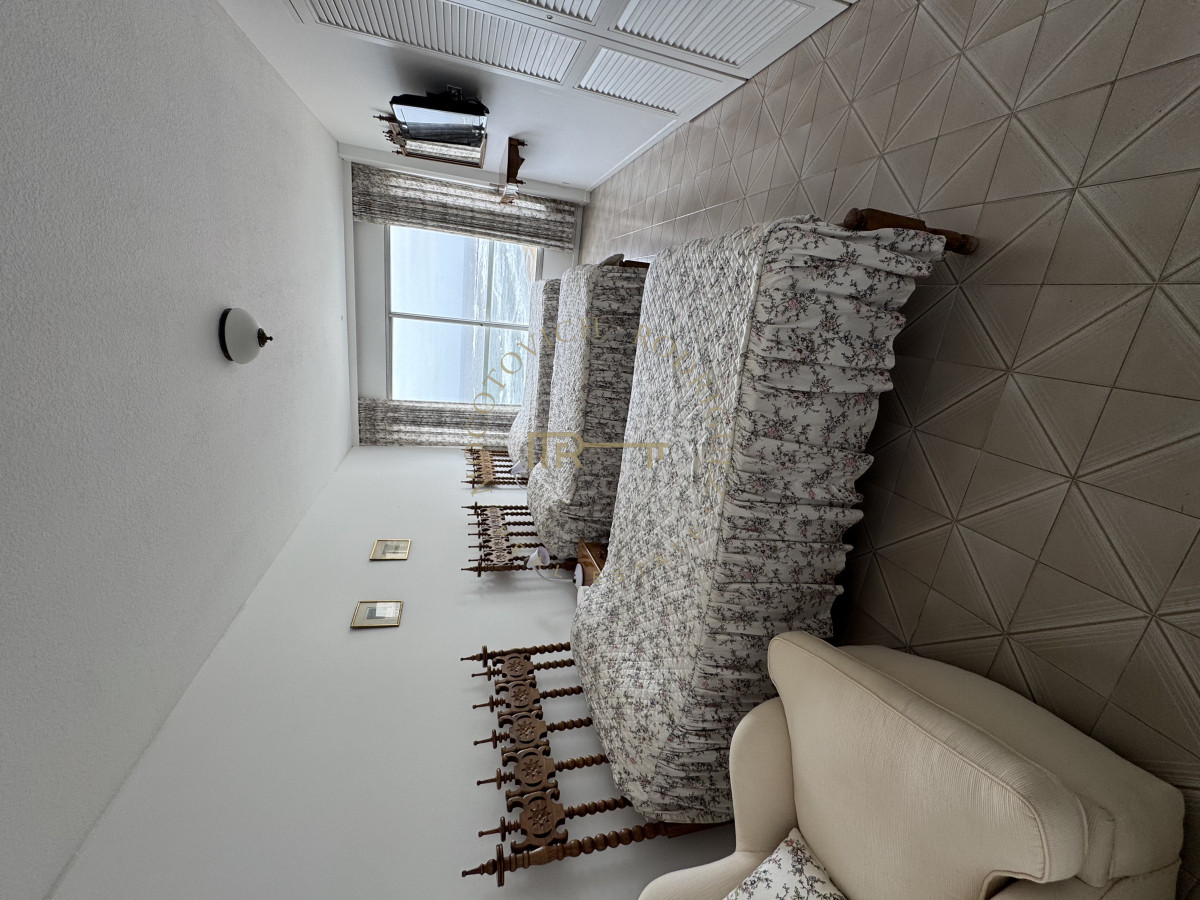Apartamento ID.3229 - Apartamento de 4 dormitorios en alquiler con piscina, servicio de playa y mucama a diario. Punta del Este. 