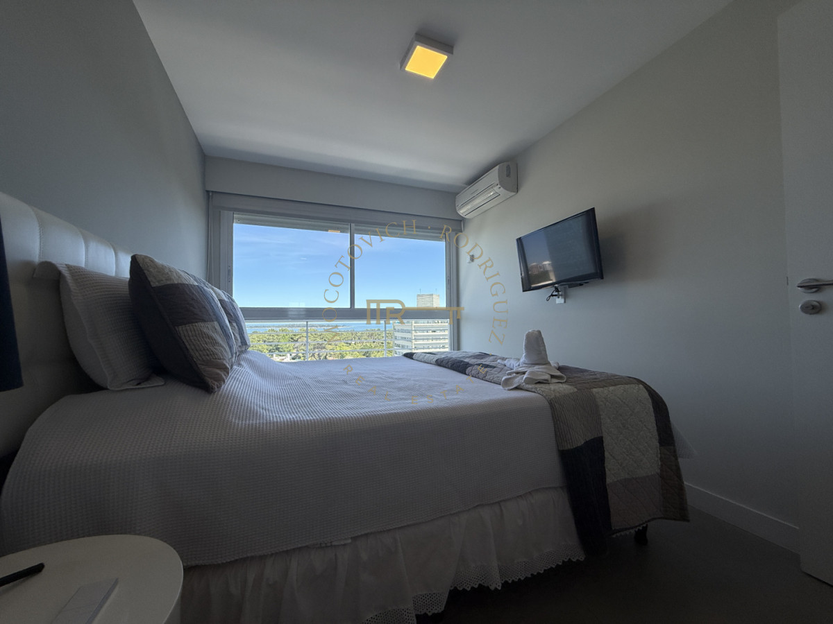 Apartamento ID.82 - Greenlife.  2 dormitorios en suite venta y alquiler - Punta del Este 2026