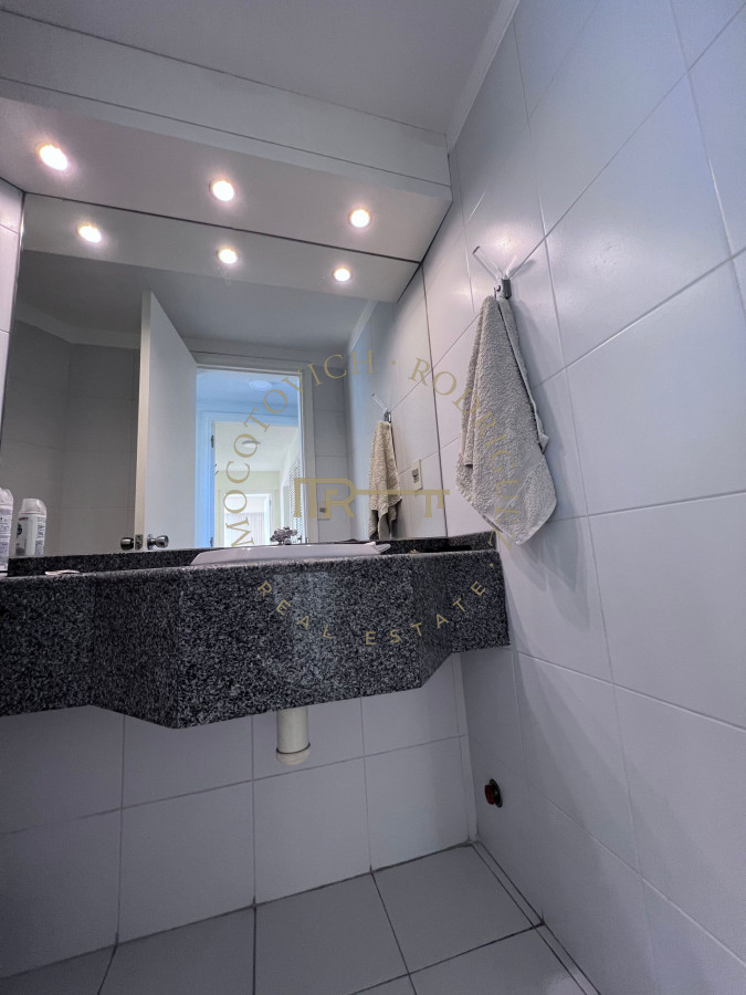 Apartamento ID.2016 - Venta y alquiler primera linea 3 dormitorios mas dependencia 