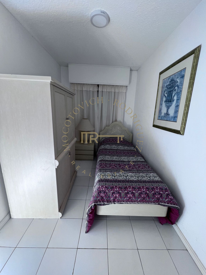 Apartamento ID.2016 - Venta y alquiler primera linea 3 dormitorios mas dependencia 