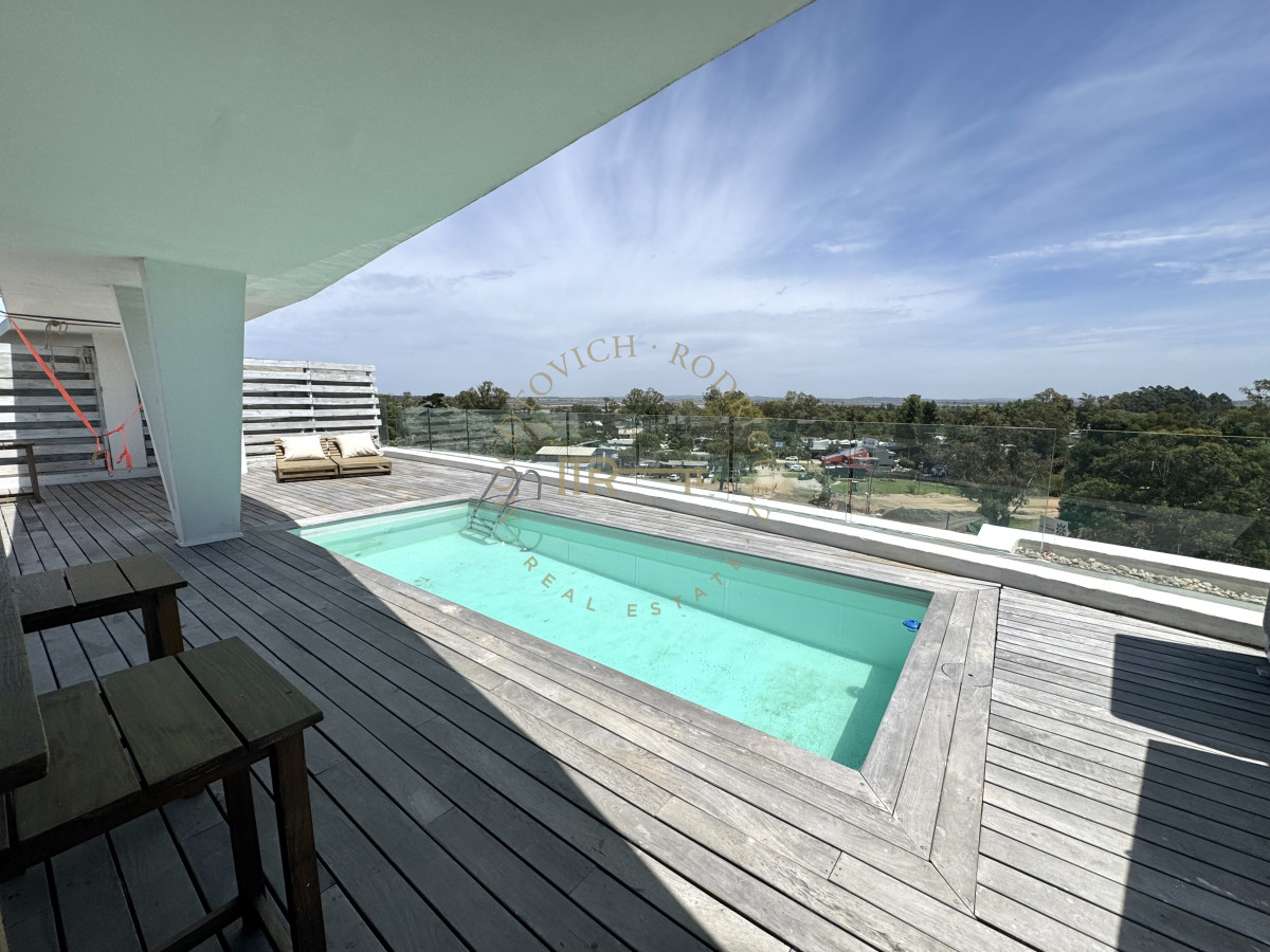 Apartamento ID.4088 - Delamar Pent House en venta con piscina y parrilla propia. La Barra. 