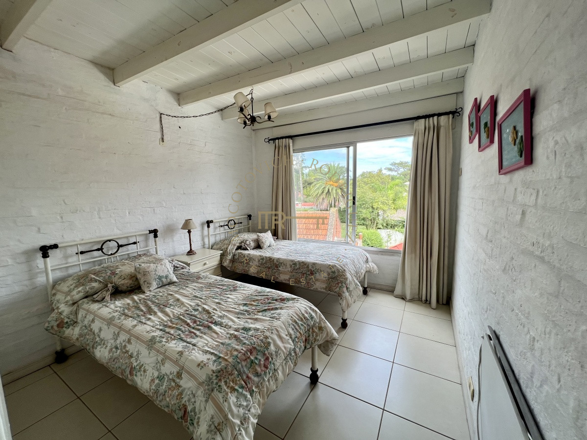 Apartamento ID.512 - Apartamento en alquiler anual . 2 dormitorios  - Punta del Este