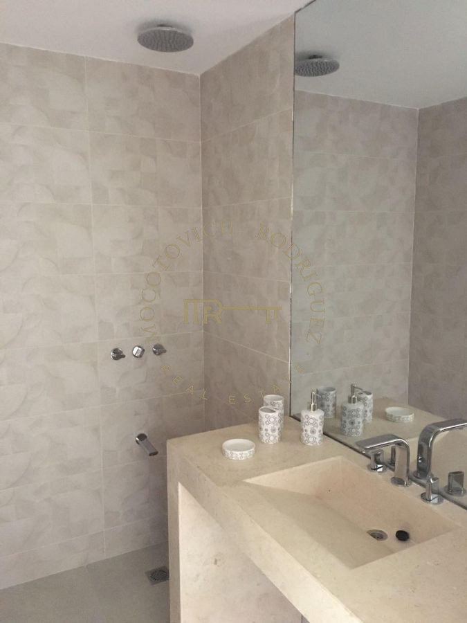 Apartamento ID.94 - Apartamento en venta de 1 dormitorio frente al mar. Punta del Este