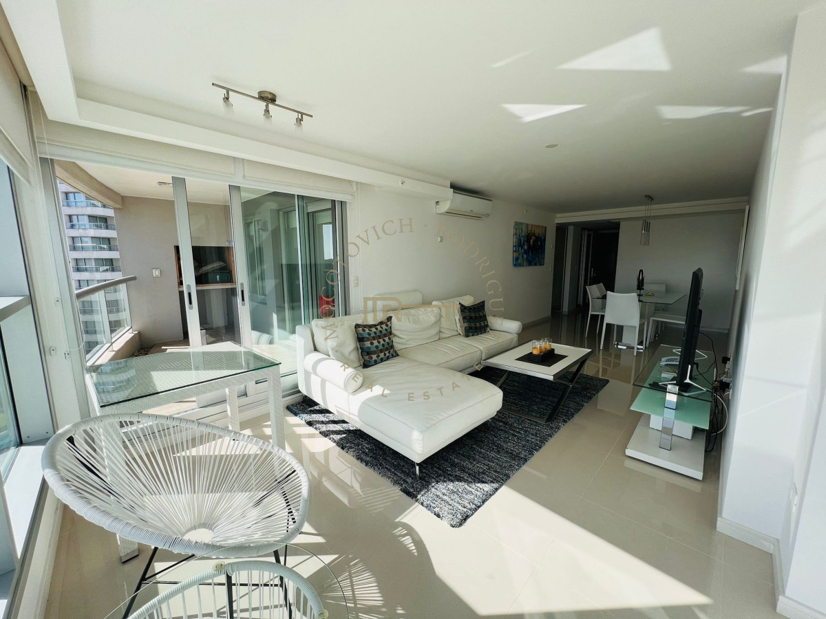 Apartamento ID.1041 - Venta y Alquiler hermoso apartamento Look Brava 2 dormitorios más dependencia 