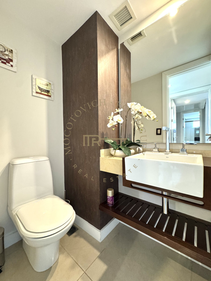 Apartamento ID.27 - Aquarela Apartamento en venta 2 dormitorios en suite y dependencia de servicio