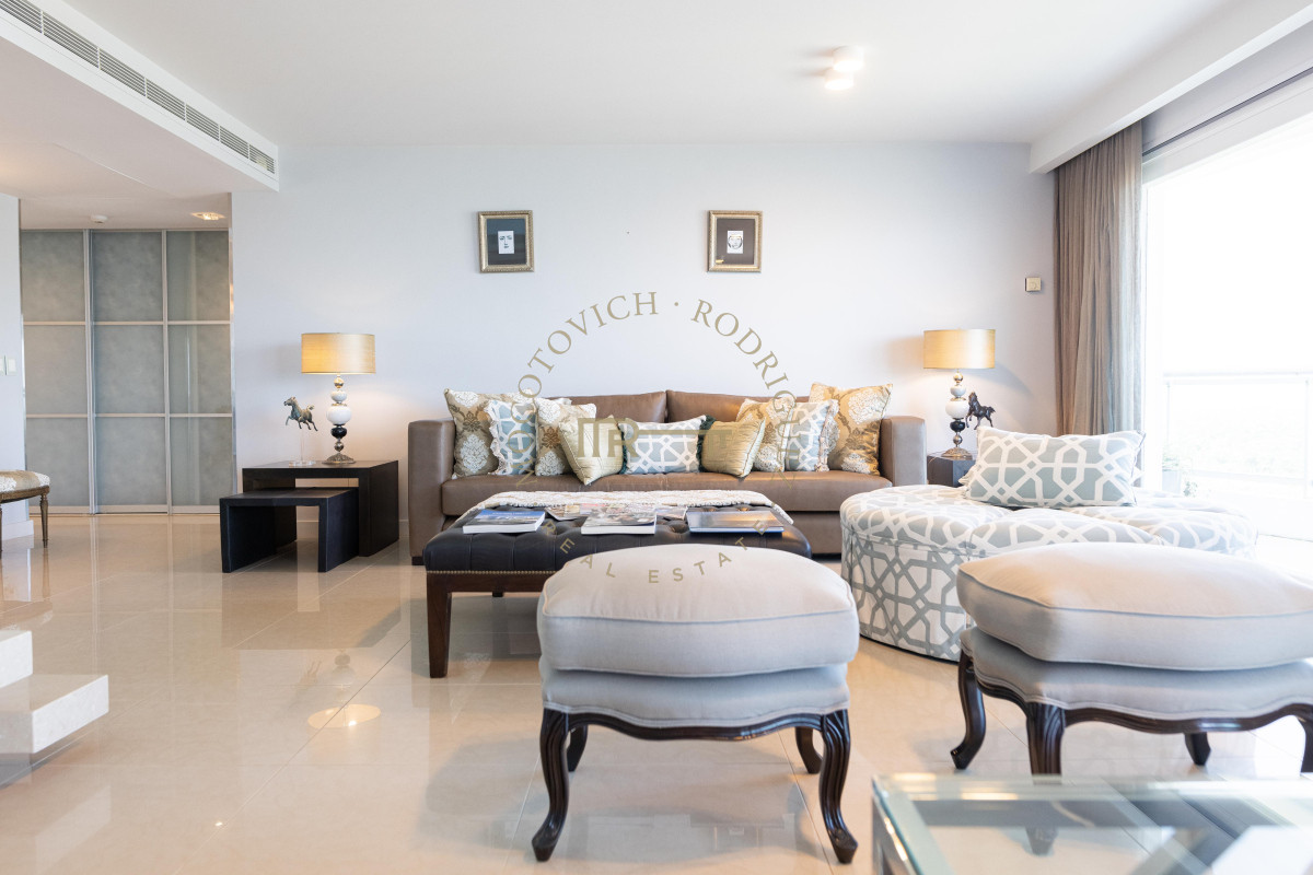 Apartamento ID.3032 - Torre Aquarela exclusivo apartamento en venta 4 dormitorios y dep. de servicio.