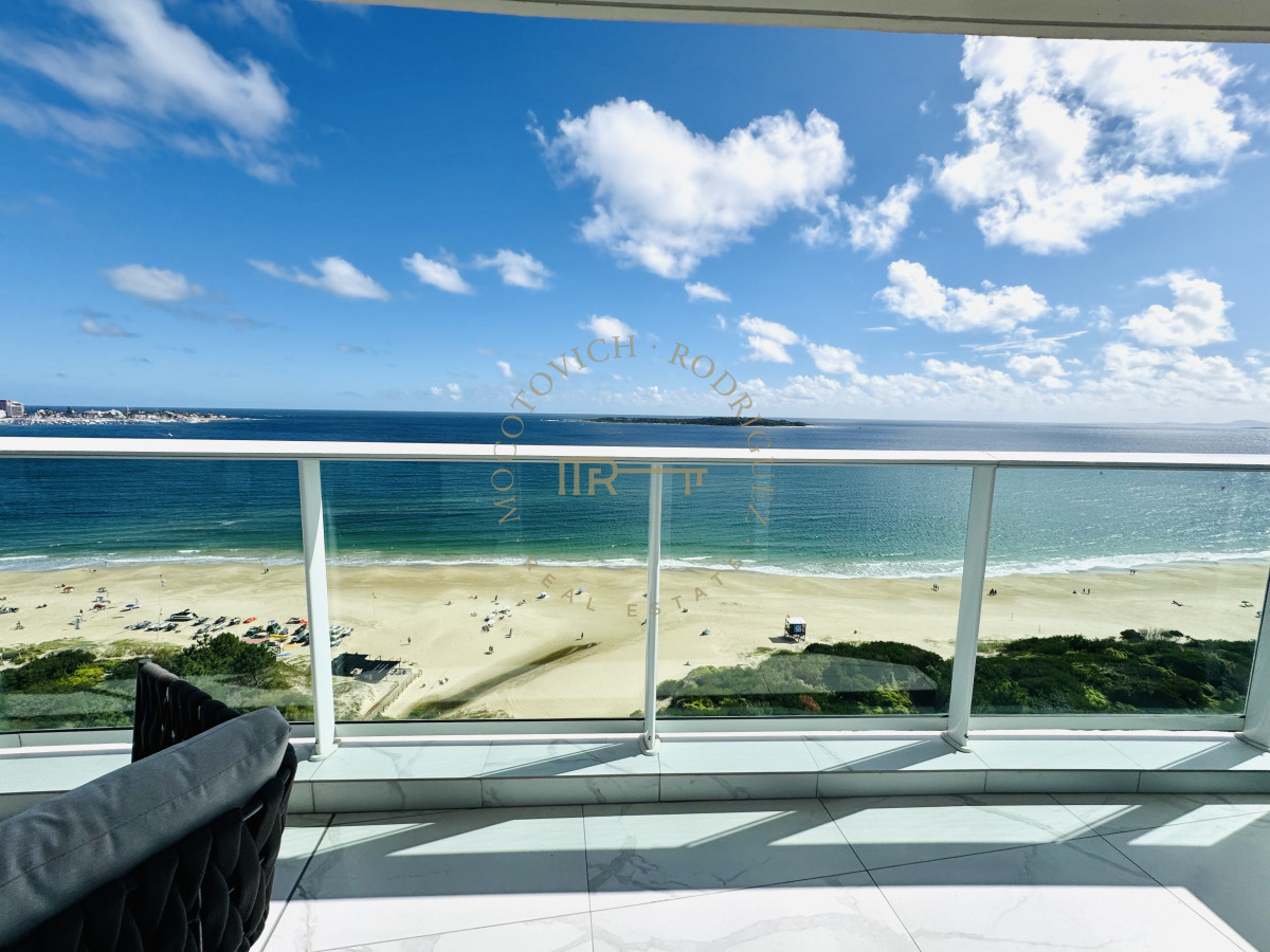 Apartamento ID.3384 - Apartamento Premium de tres suites frente al mar. Alquiler anual