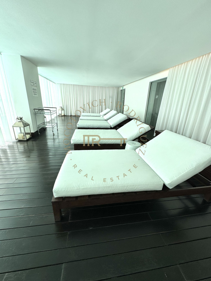 Apartamento ID.3235 - Apartamento de 1 dormitorio en venta. Punta del Este. Torre Yoo