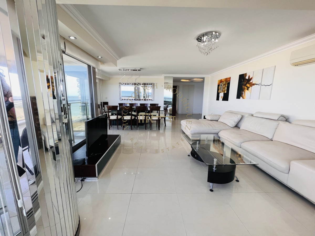 Apartamento ID.286 - Imperiale  apartamento de 4 dormitorios enalquiler temporal Playa Brava Punta del Este
