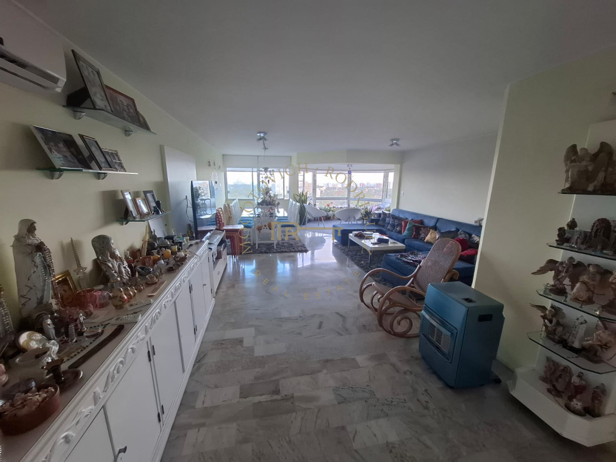 Apartamento ID.3561 - Alquiler anual apartamento zona Roosevelt 