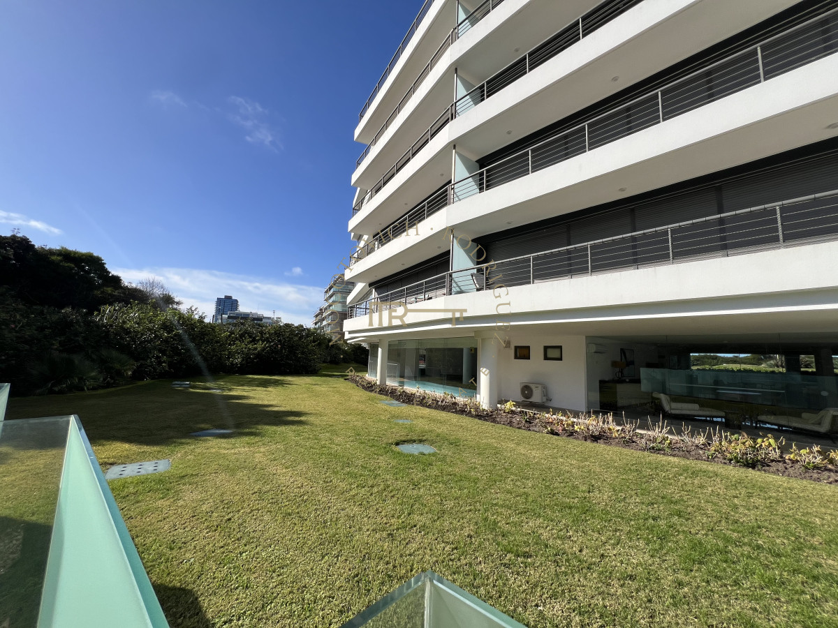 Apartamento ID.222 - Apartamento en alquiler 3 dormitorios y barbacoa propia - Playa Brava