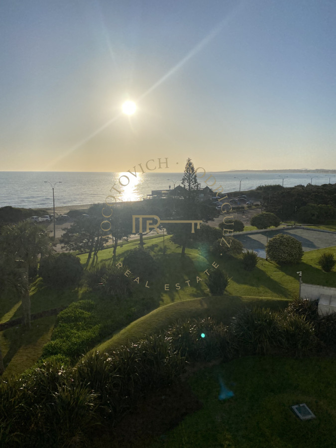 Apartamento ID.2636 - Aquarela alquiler temporal tres dormitorios en suite. Punta del Este