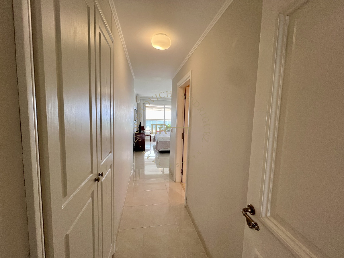 Apartamento ID.2390 - Alquiler anual - invernal 3 dormitorios Le jardin Punta del Este 