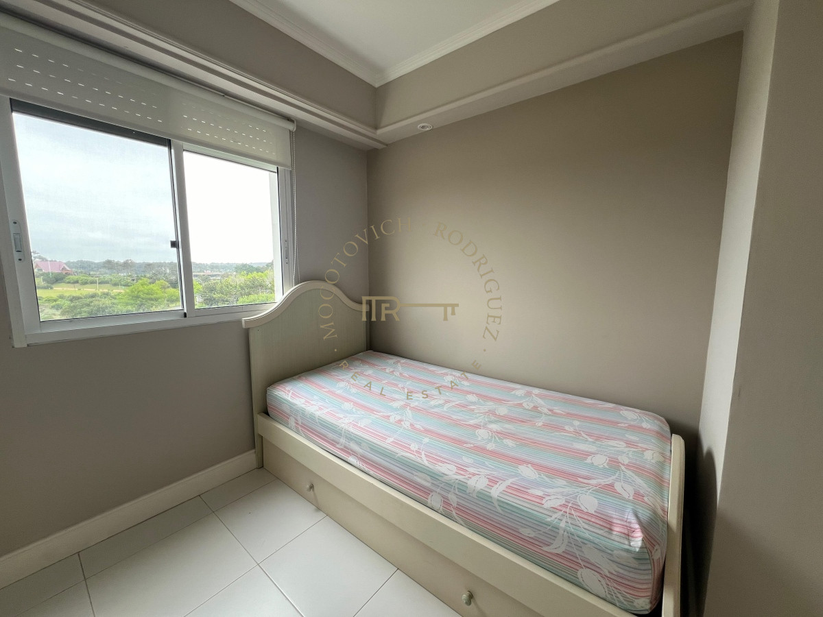 Apartamento ID.2379 - Espectacular apartamento en venta 6 dormitorios, barbacoa y loft en la brava. Vista al mar.-