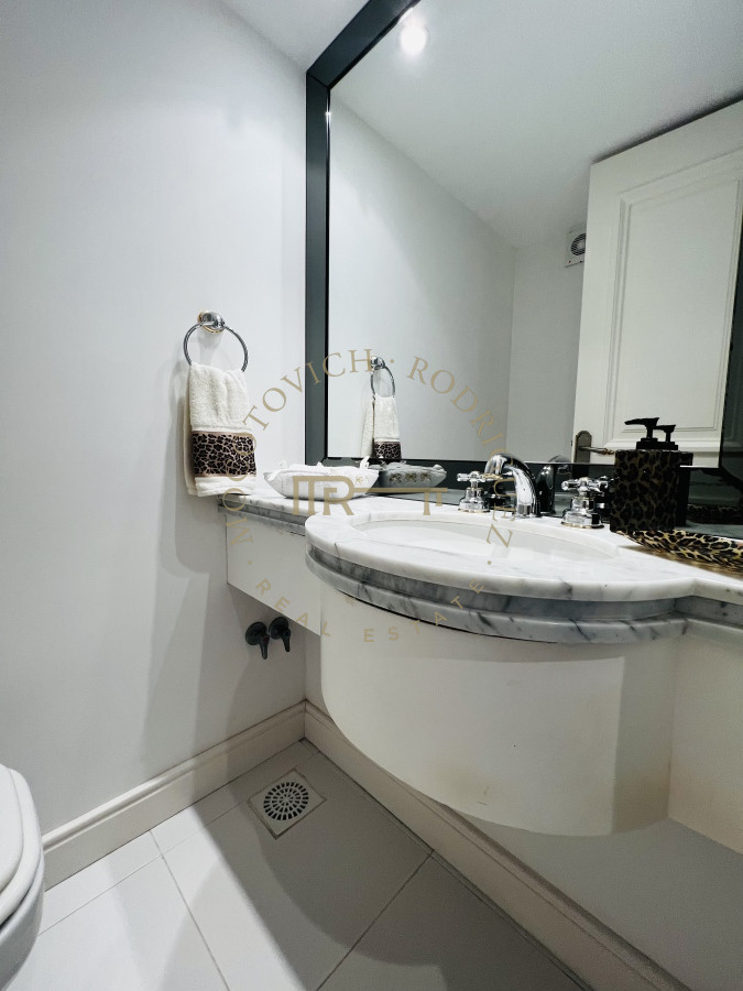 Apartamento ID.2379 - Espectacular apartamento en venta 6 dormitorios, barbacoa y loft en la brava. Vista al mar.-