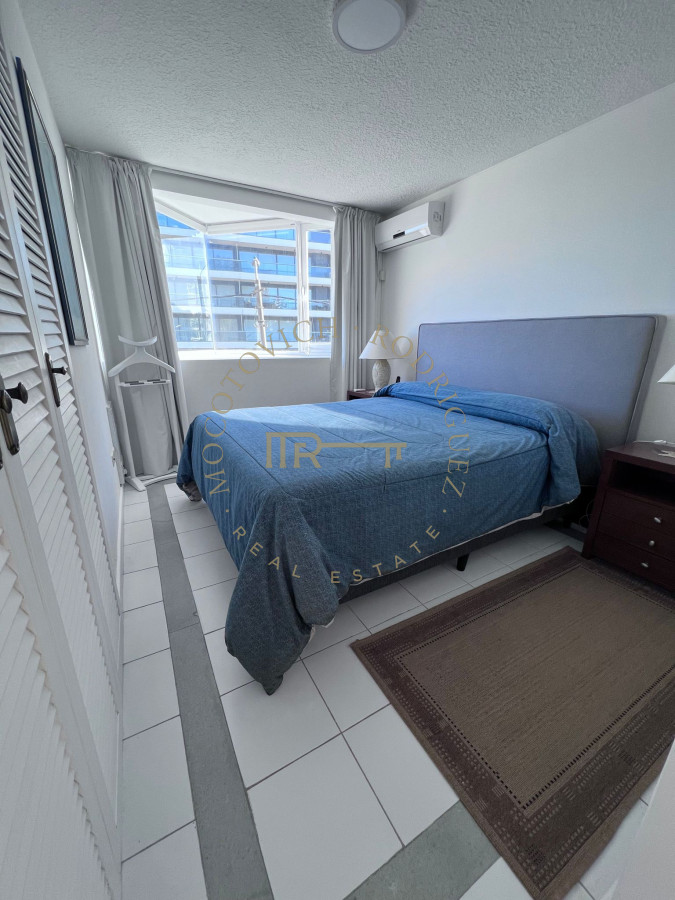 Apartamento ID.2016 - Venta y alquiler primera linea 3 dormitorios mas dependencia 