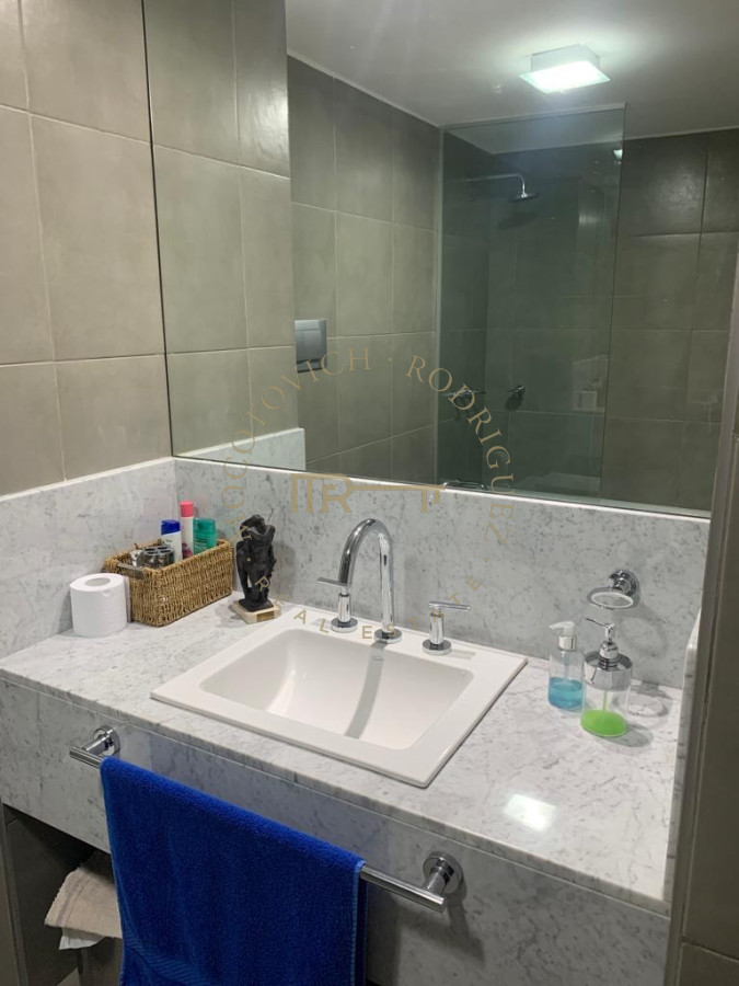 Apartamento ID.3657 - Apartamento en venta de tres dormitorios frente al mar. Playa Mansa