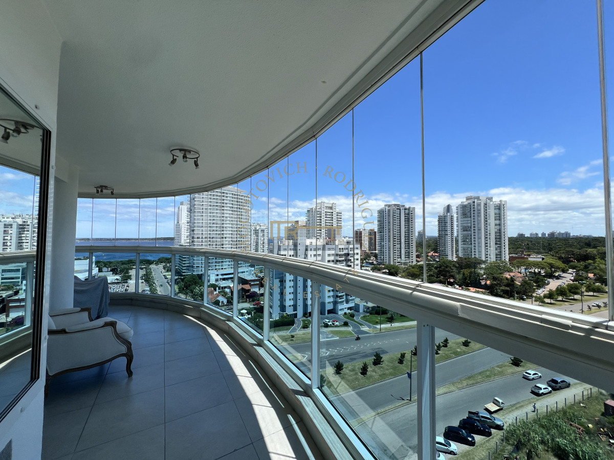 Apartamento ID.3168 - Apartamento de 3 dormitorios en suite