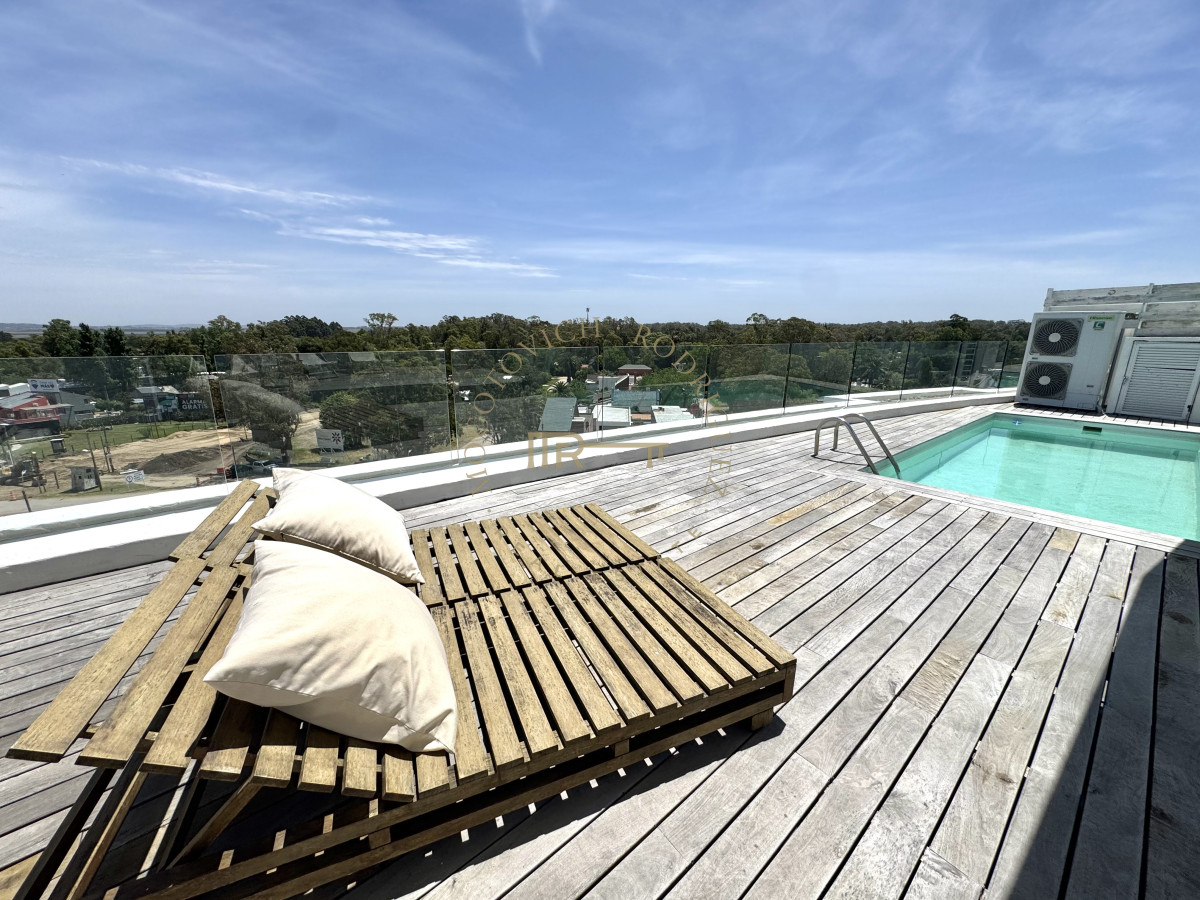 Apartamento ID.4088 - Delamar Pent House en venta con piscina y parrilla propia. La Barra. 
