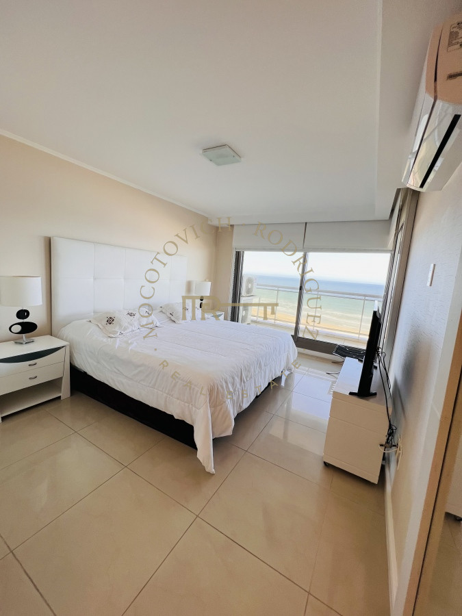 Apartamento ID.288 - Imperiale en venta 3 dormitorios + dep. de servicio. Vista al mar - Playa Brava