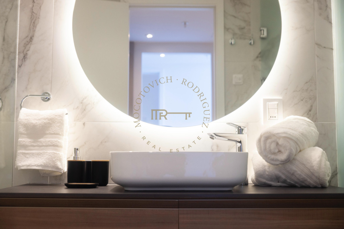 Apartamento ID.3394 - Venetian en Alquiler de verano 2026 tres suites y dependencia. Punta del Este 