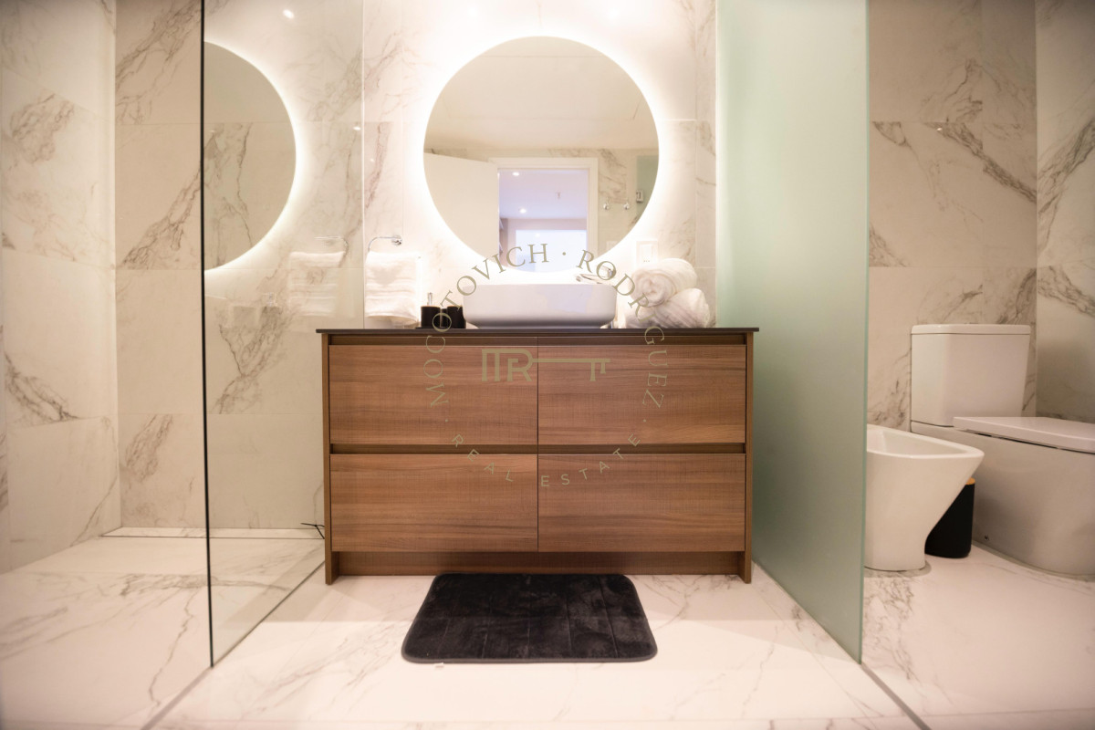 Apartamento ID.3394 - Venetian en Alquiler de verano 2026 tres suites y dependencia. Punta del Este 