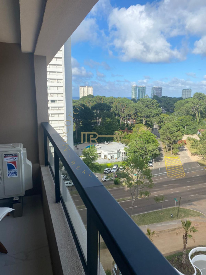 Apartamento ID.3333 - Alquiler anual de apartamento de 1 dormitorio. Punta del Este. 