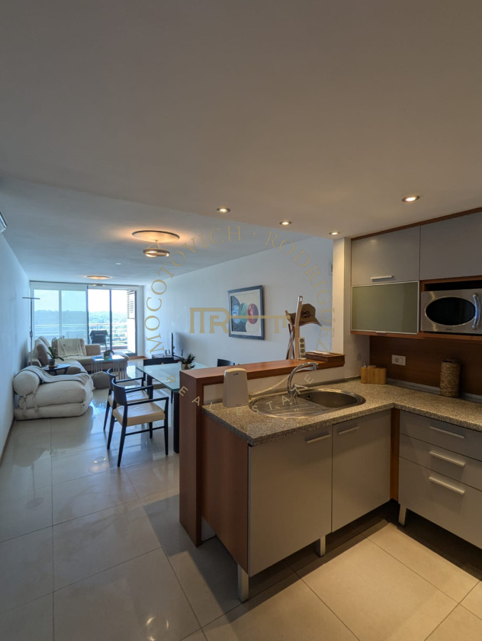Apartamento ID.3609 - Alquiler anual apartamento de 2 dormitorios y 2 baños. 