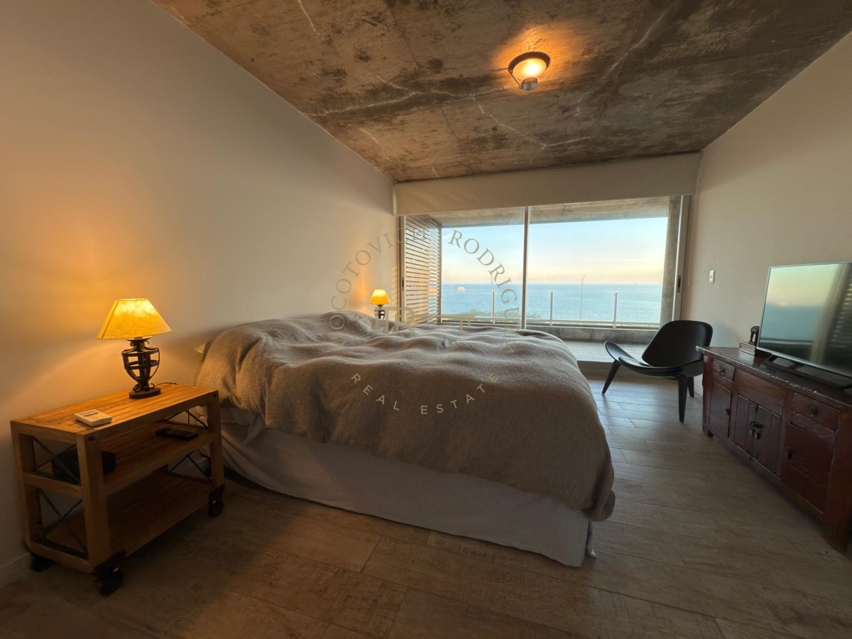 Apartamento ID.3987 - Apartamento en venta de 3dormitorios penthouse frente al mar