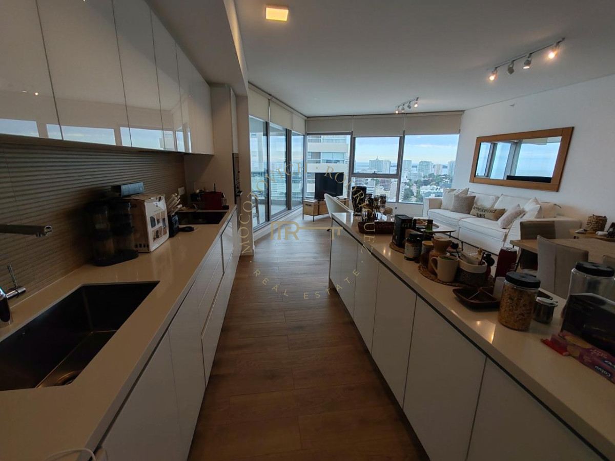 Apartamento ID.3800 - Apartamento en Trump Tower de 2 dormitorios piso alto con vista.