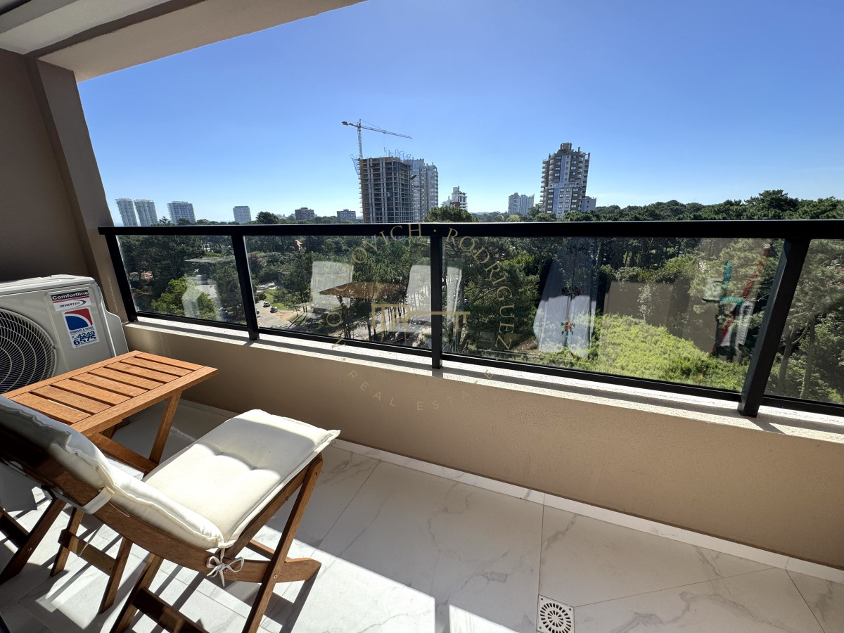 Apartamento ID.3333 - Alquiler anual de apartamento de 1 dormitorio. Punta del Este. 
