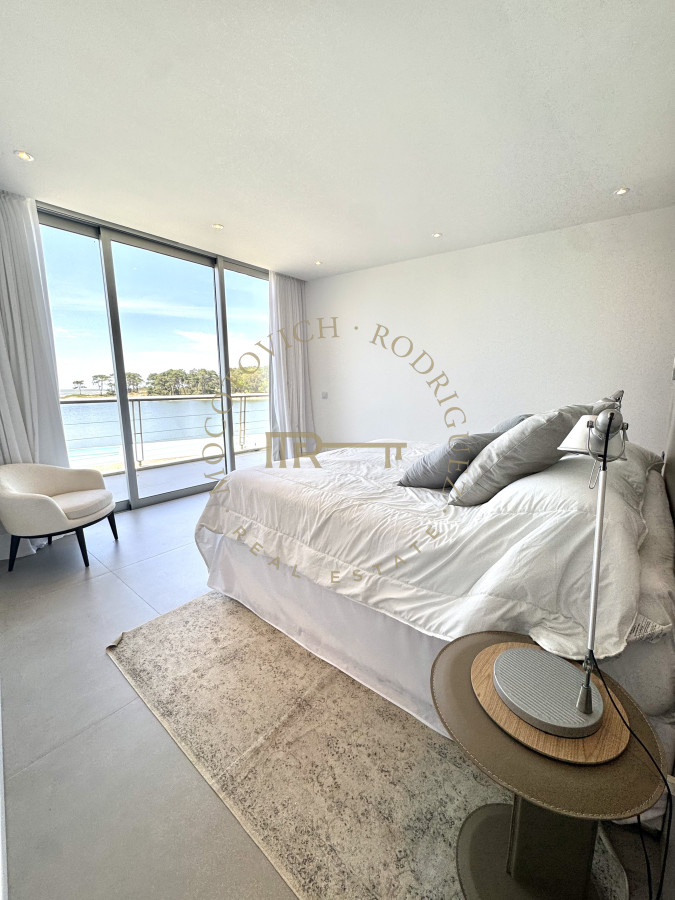 Apartamento ID.4087 - Apartamento de tres dormitorios y dependencia 